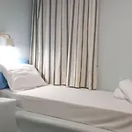 Iris Hotel 3*