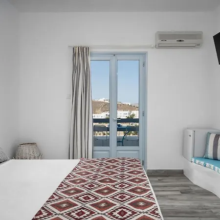 Iris Hotel