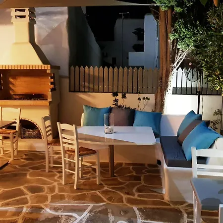 Iris Hotel Naoussa